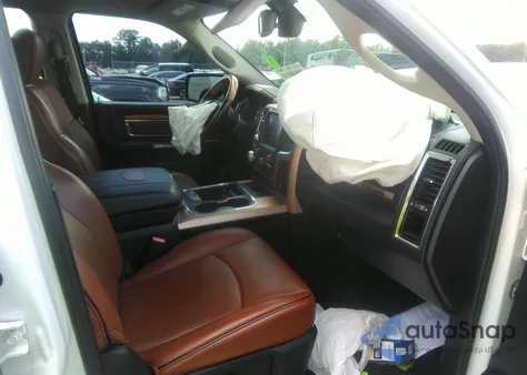 2016 Ram 1500 Longhorn из США, поврежденный, VIN 1C6RR7PMXGS174386